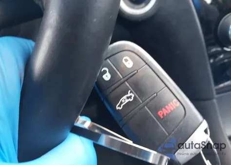 2014 Chrysler 300 300S z USA, uszkodzony, nr VIN 2C3CCABG6EH144289